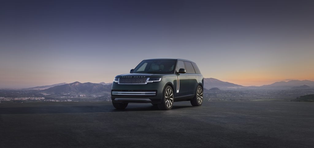 Range Rover Electric: 800-Volt Architecture Built in Solihull