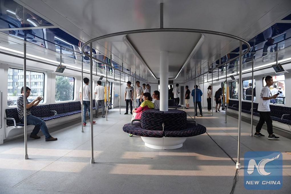 8 Reasons China's New Traffic-Straddling Bus Is So Fascinating Automotive & Transport, Engineering News