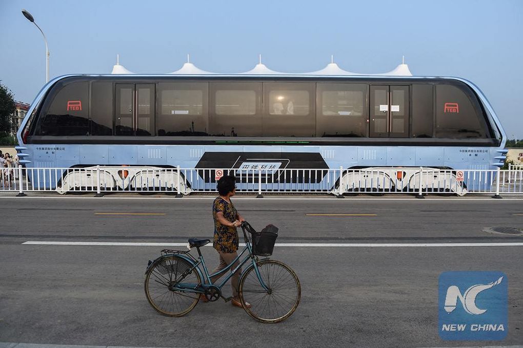 8 Reasons China's New Traffic-Straddling Bus Is So Fascinating Automotive & Transport, Engineering News