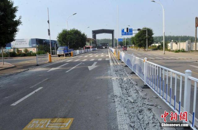 China’s Traffic-Straddling Bus - One Year On Automotive & Transport, Engineering News